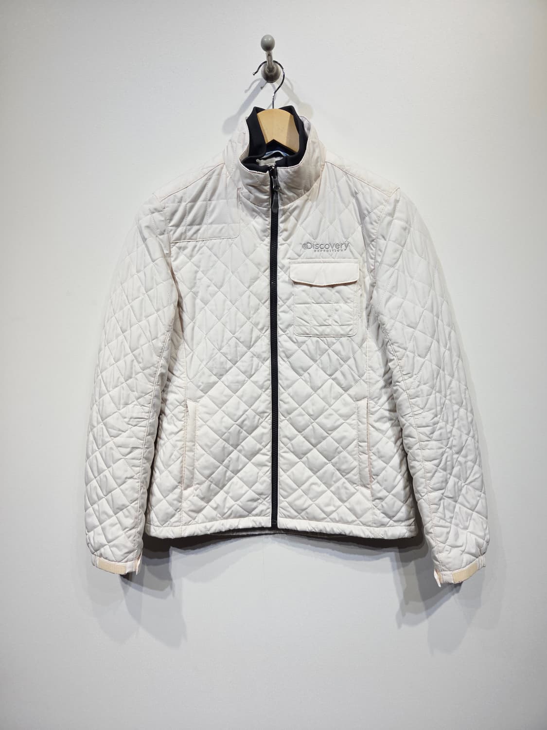 디스커버리 익스페디션 화이트 퀼팅 자켓 상품이미지2