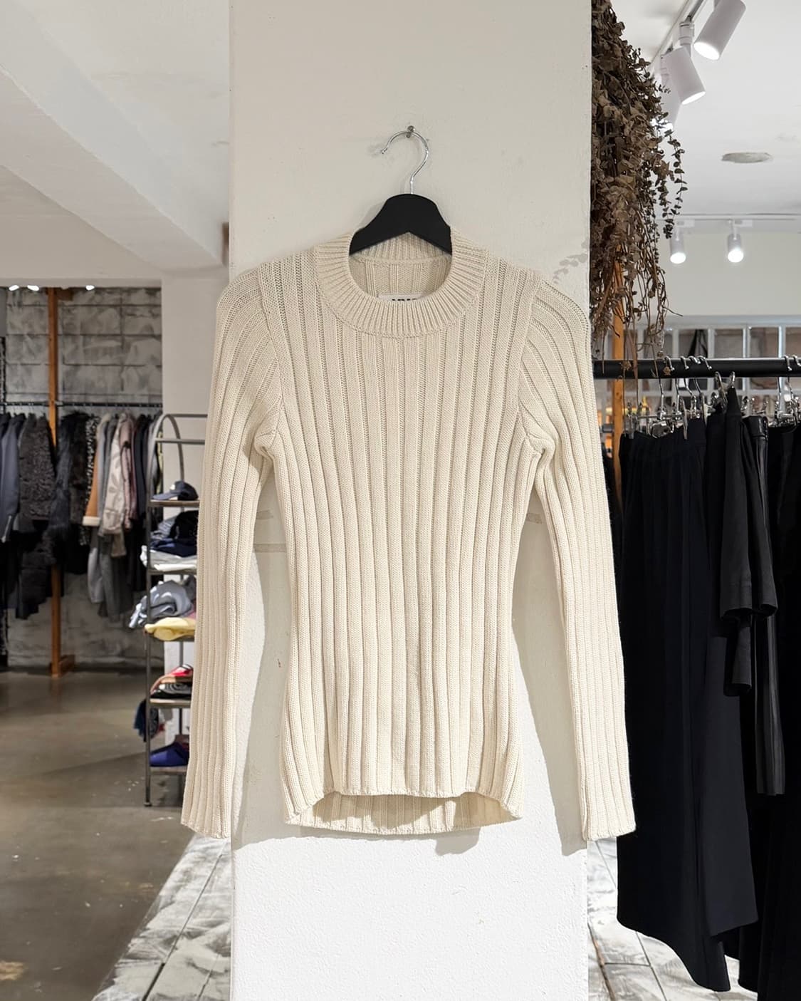 mm6 아이보리 백 오픈 립 니트 탑 상품이미지2