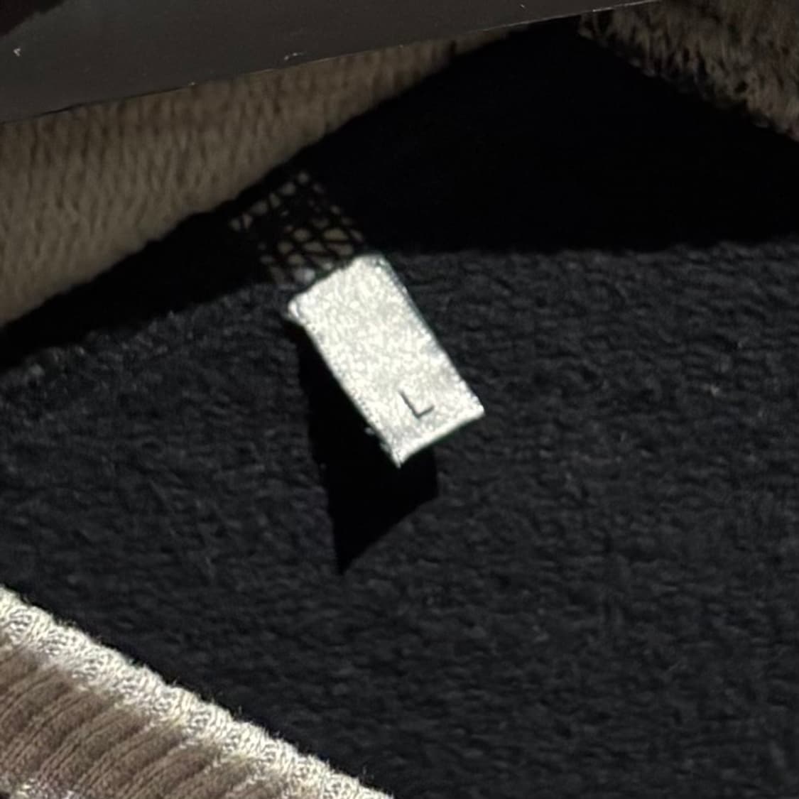 A+ / L (103) 디올 아뜰리에 맨투맨 블랙 & 그레이 상품이미지3