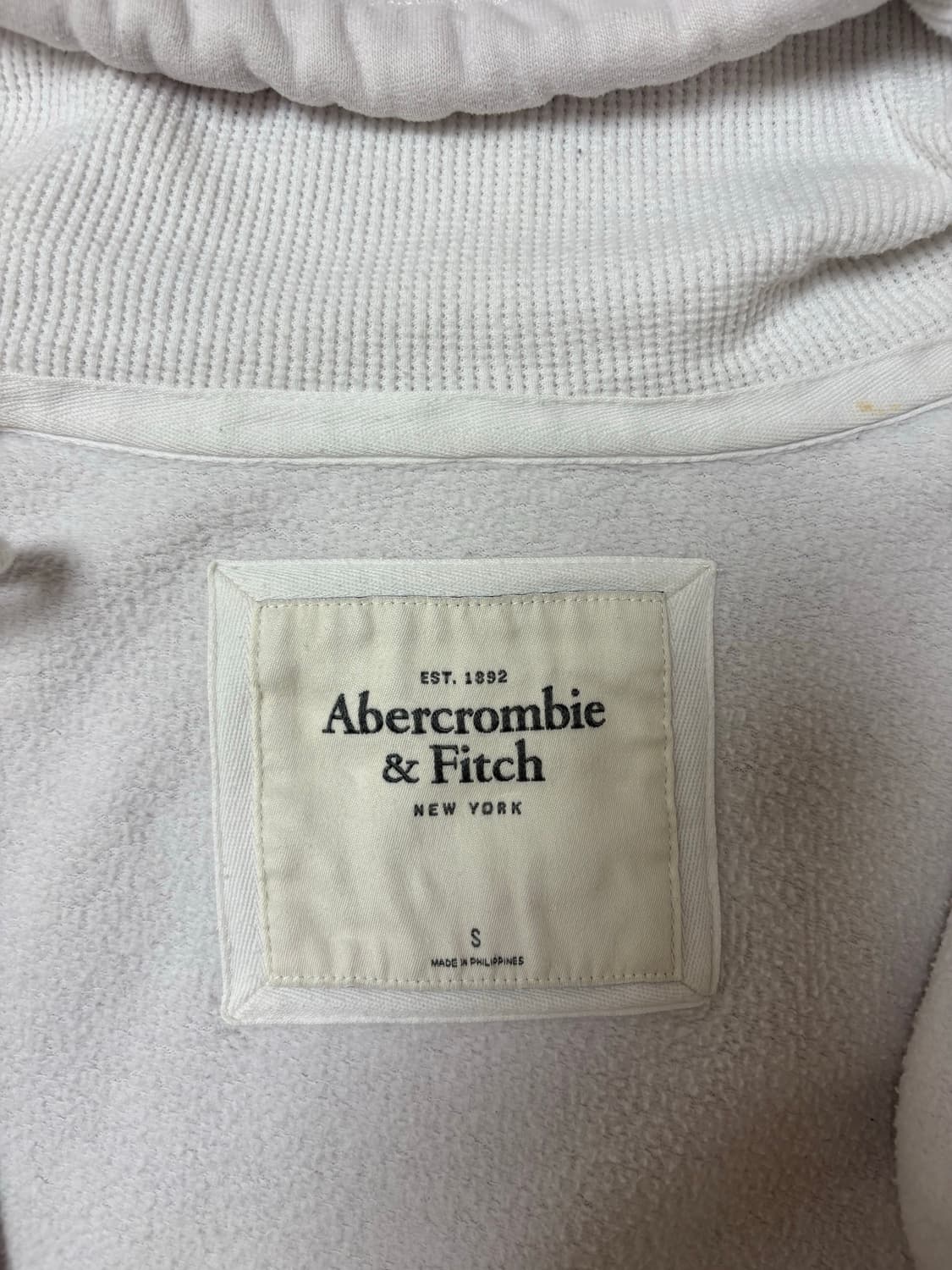 아베크롬비 버튼 후드집업 화이트 S 딱붙핏 상품이미지4
