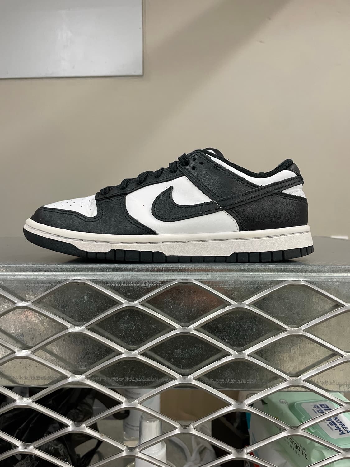 나이키 덩크 로우 화이트 블랙 230 상품이미지1