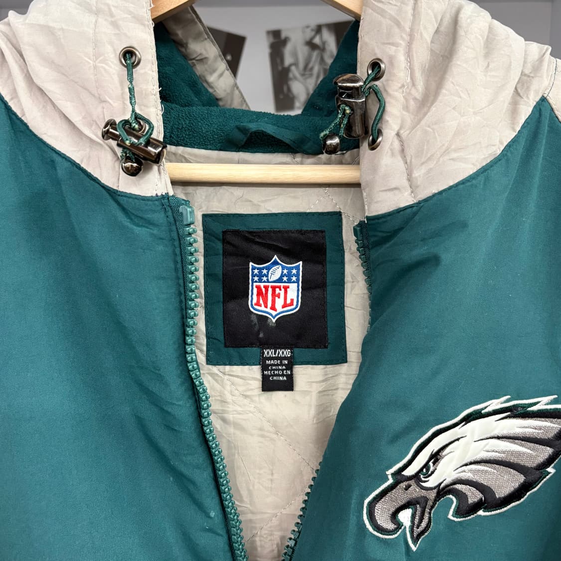 (2XL) NFL 필라델피아 이글스 올드스쿨 누빔 후드 점퍼 상품이미지5