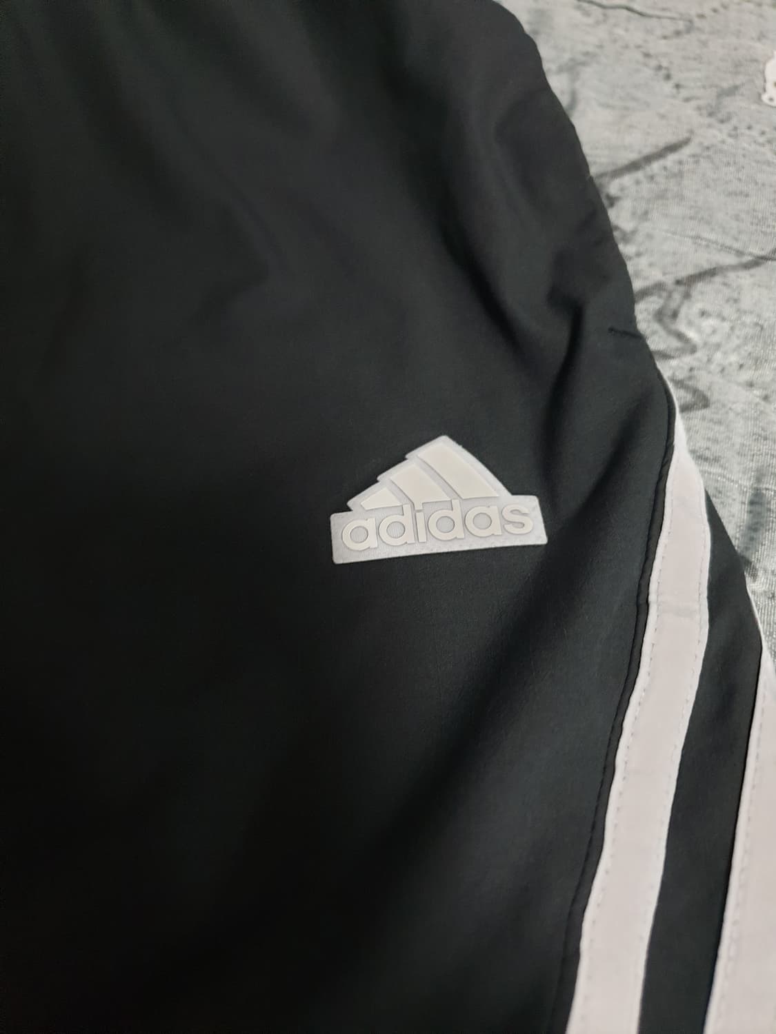 아디다스 윈드 드라이 에센셜 우븐 쇼츠팬츠 블랙 (M) 상품이미지2