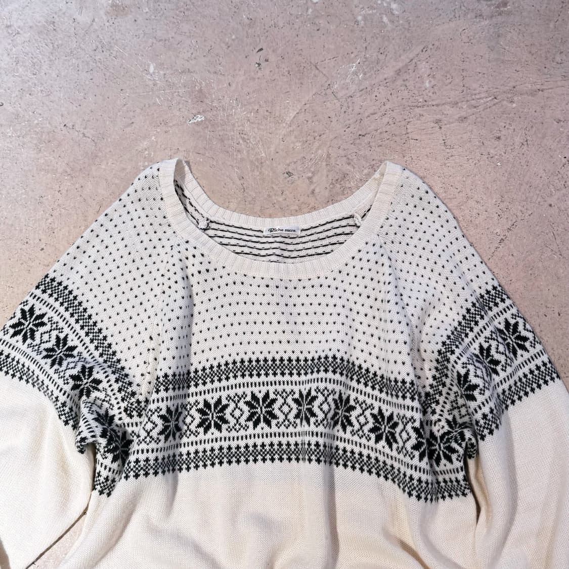 눈꽃 패턴 오버핏 니트 상품이미지3