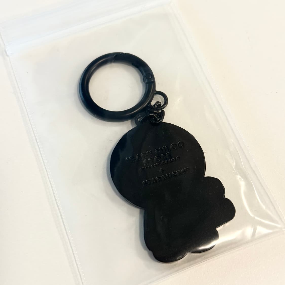 스타벅스 X 베이프 마일로 키링 상품이미지2