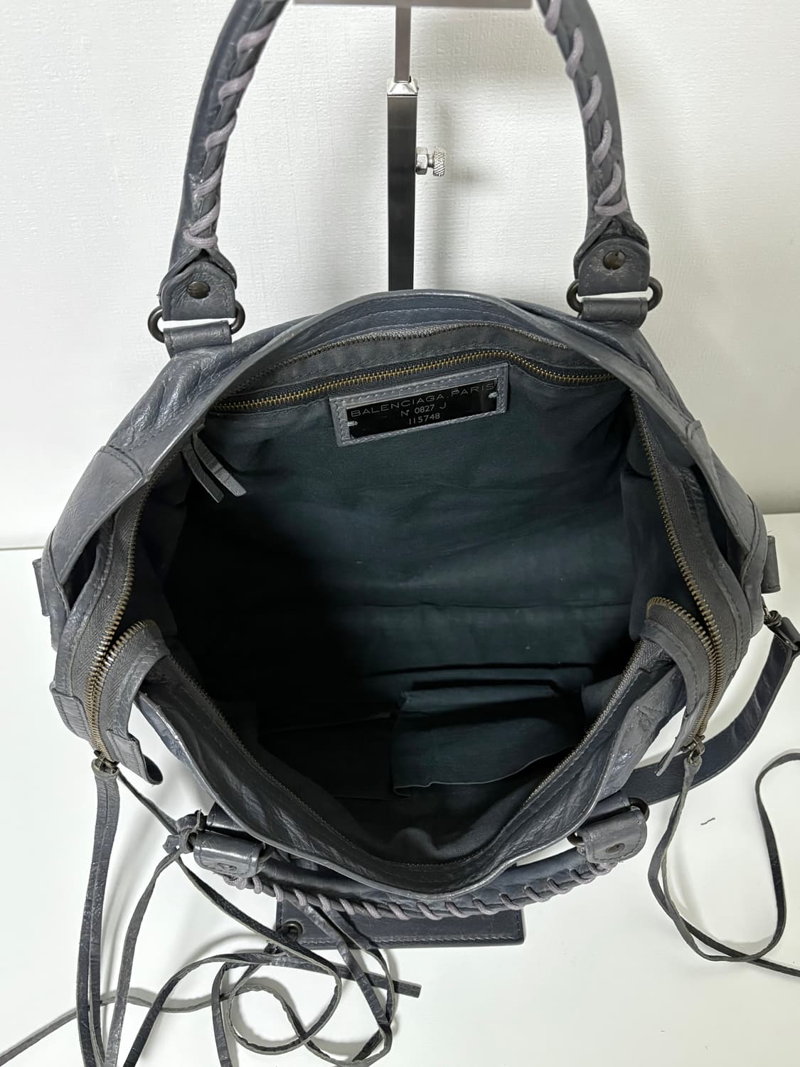 발렌시아가 시티 모터백 그레이 상품이미지9