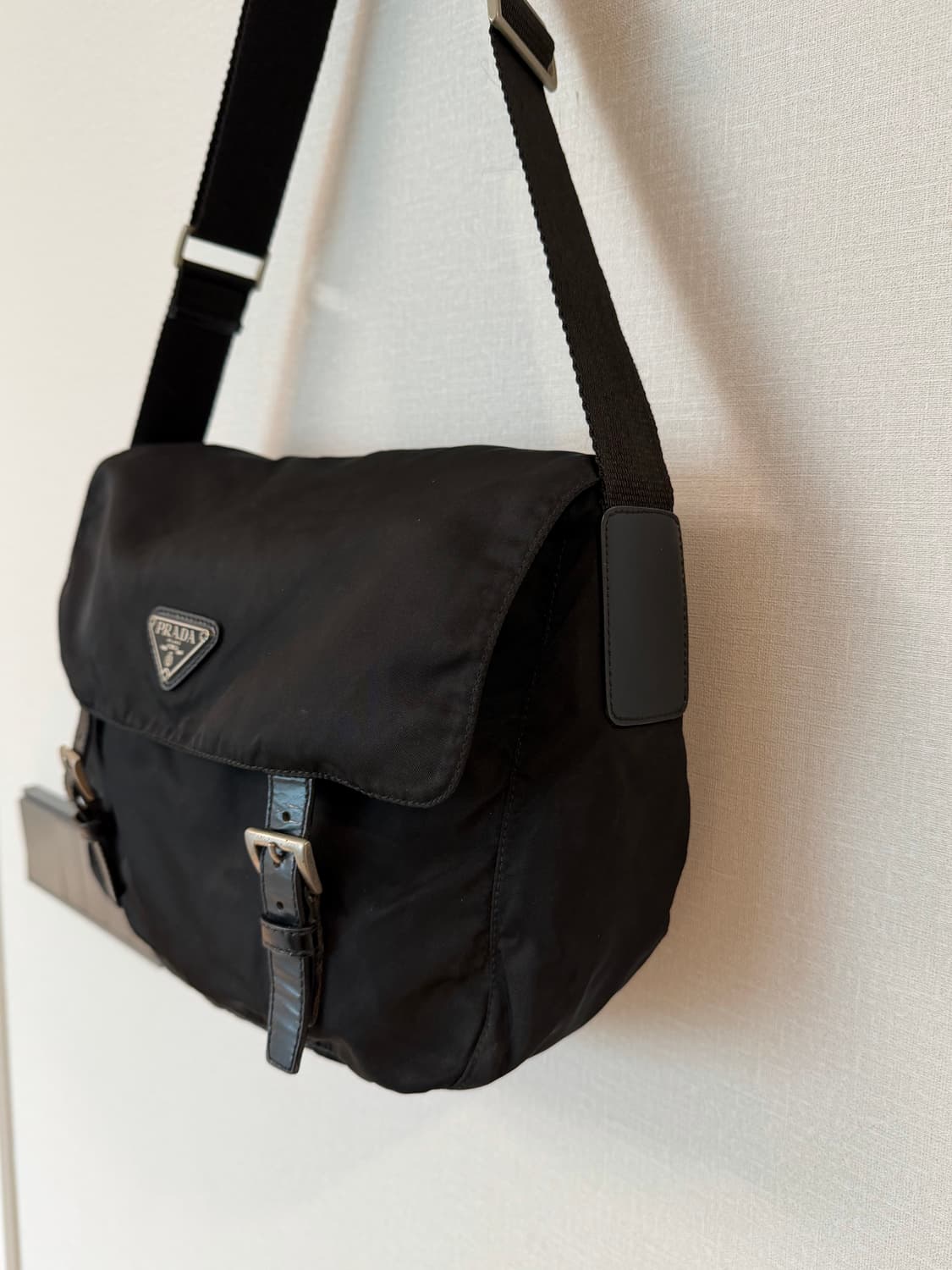 정품 프라다 포코노 나일론 원포켓 메신저백 크로스백 상품이미지3