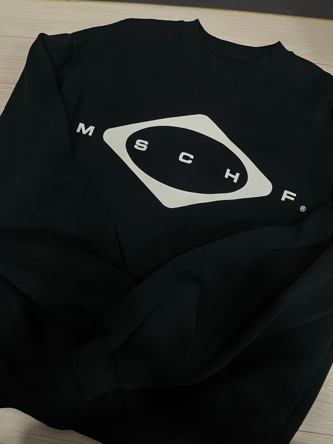 미스치프 롬버스 맨투맨 상품이미지2