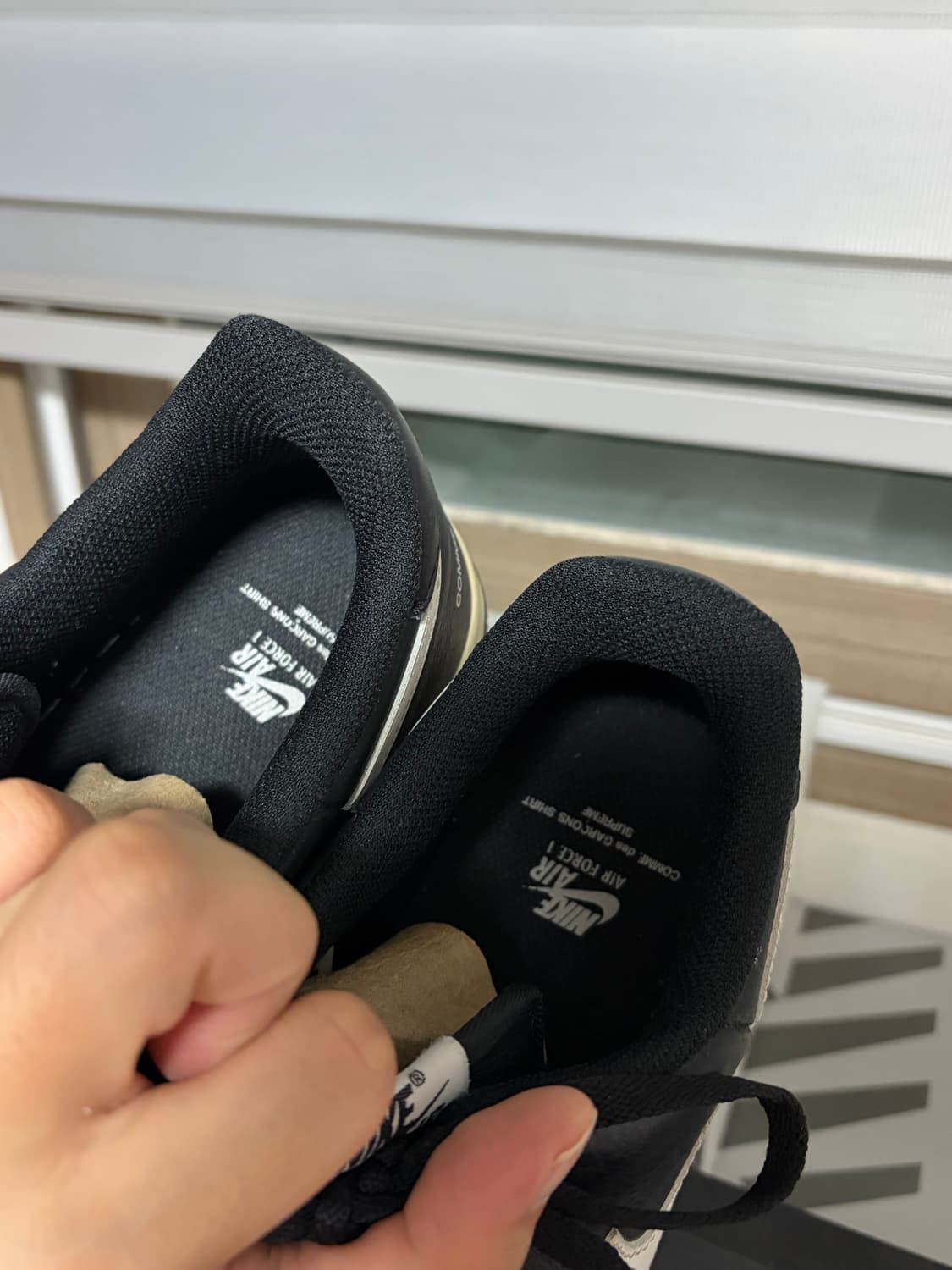 나이키 x 꼼데가르송 셔츠 x 슈프림 에어포스1 로우 275 상품이미지7