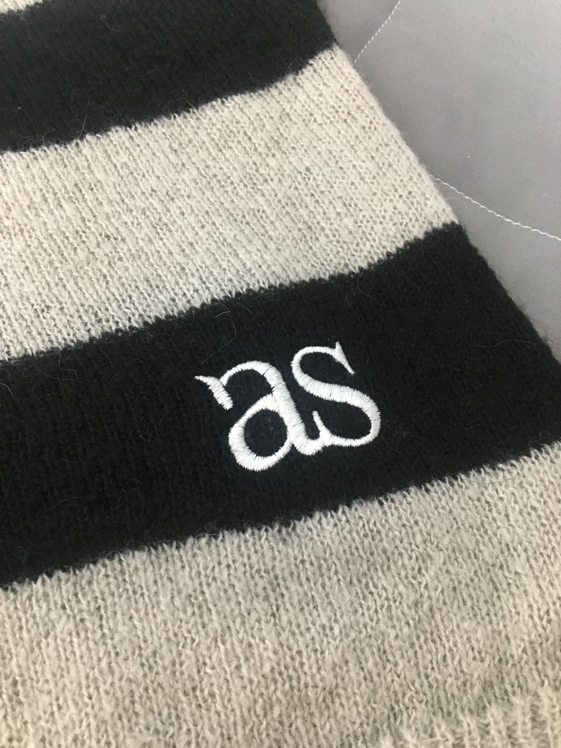 애즈온 포니 스트라이프 니트 black 상품이미지6