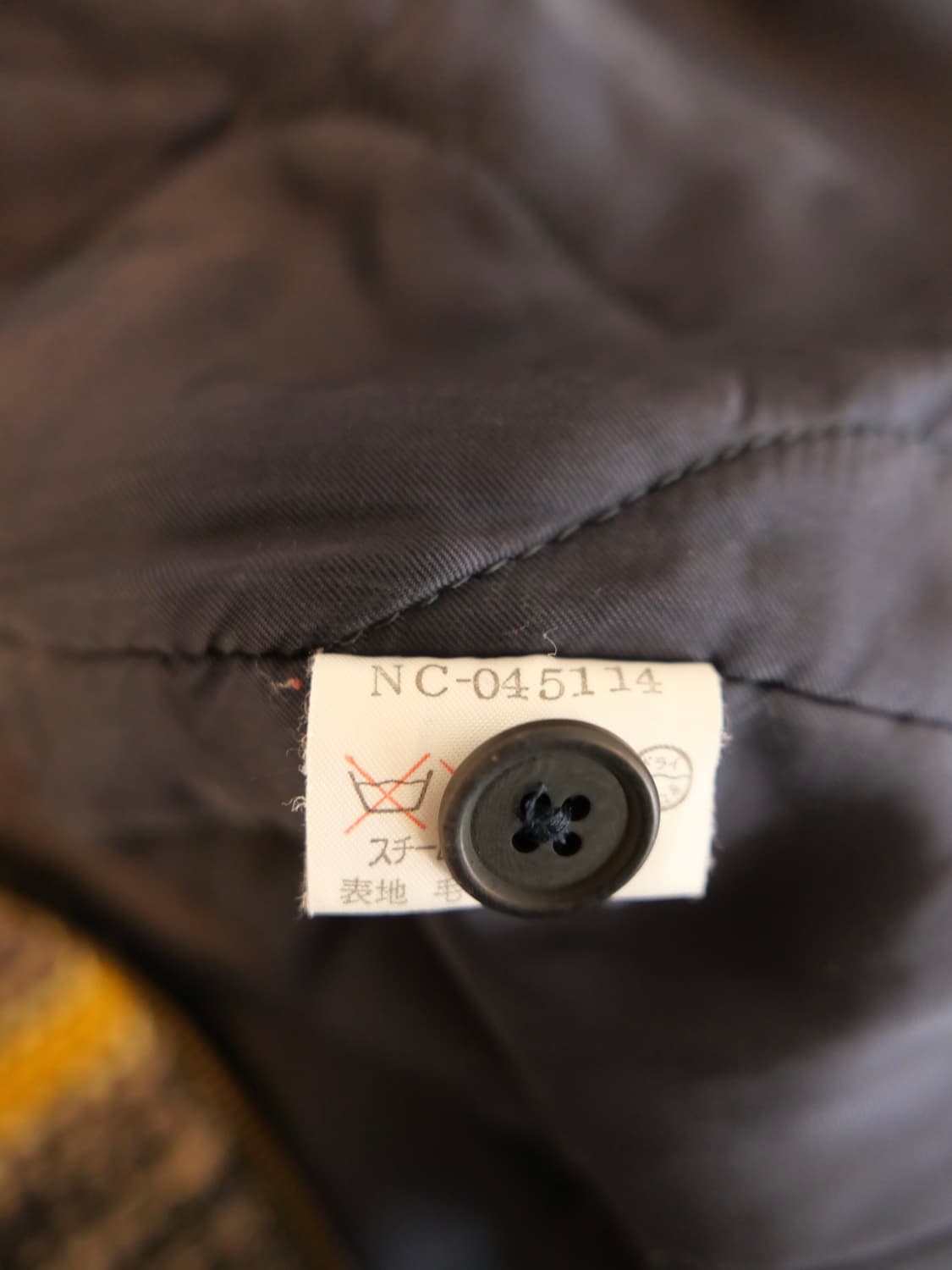 나이젤 카본 스트라이프 퀄티드 집업 자켓 상품이미지8