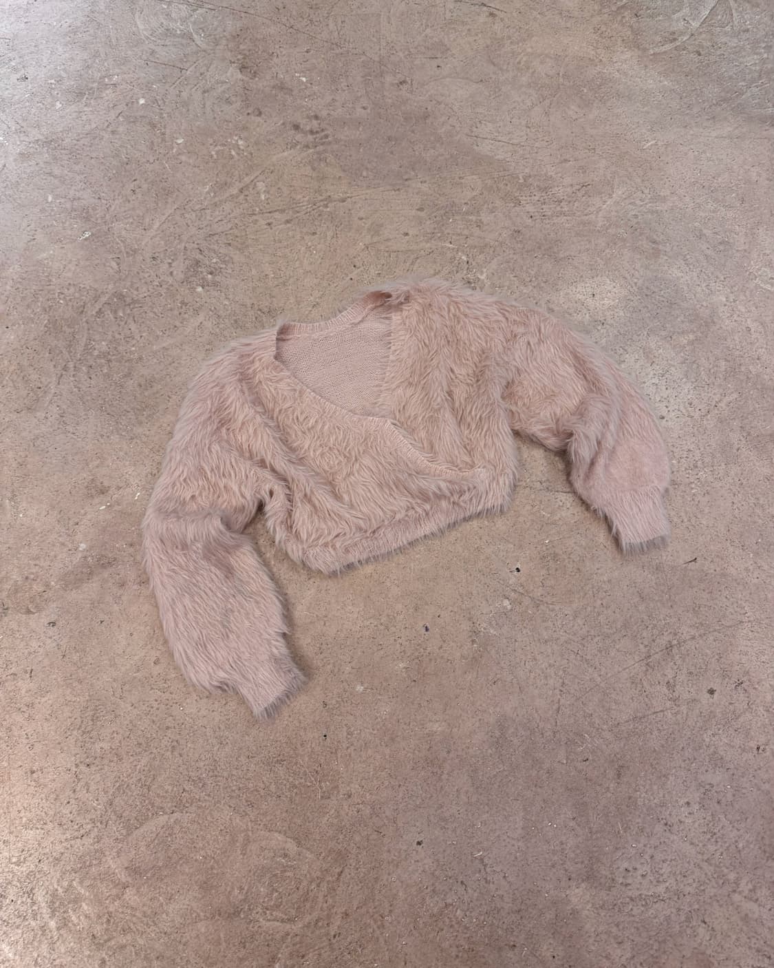 앙고라 크롭 니트 상품이미지1