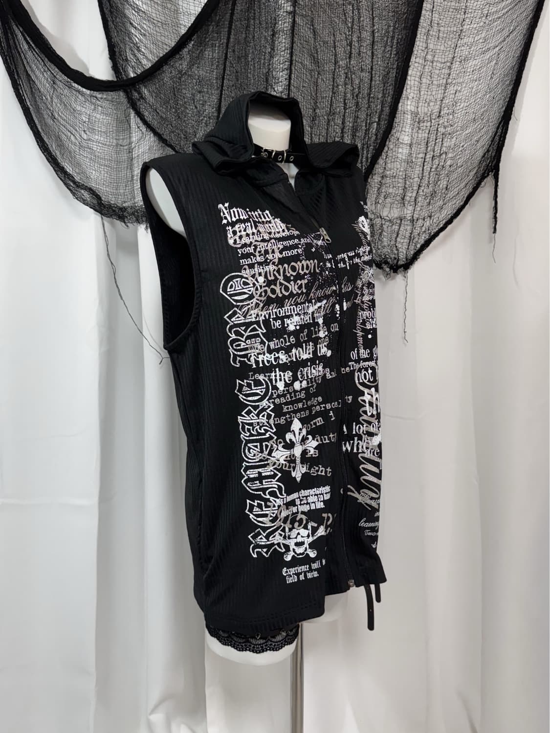  lettering hood vest zip up 상품이미지1