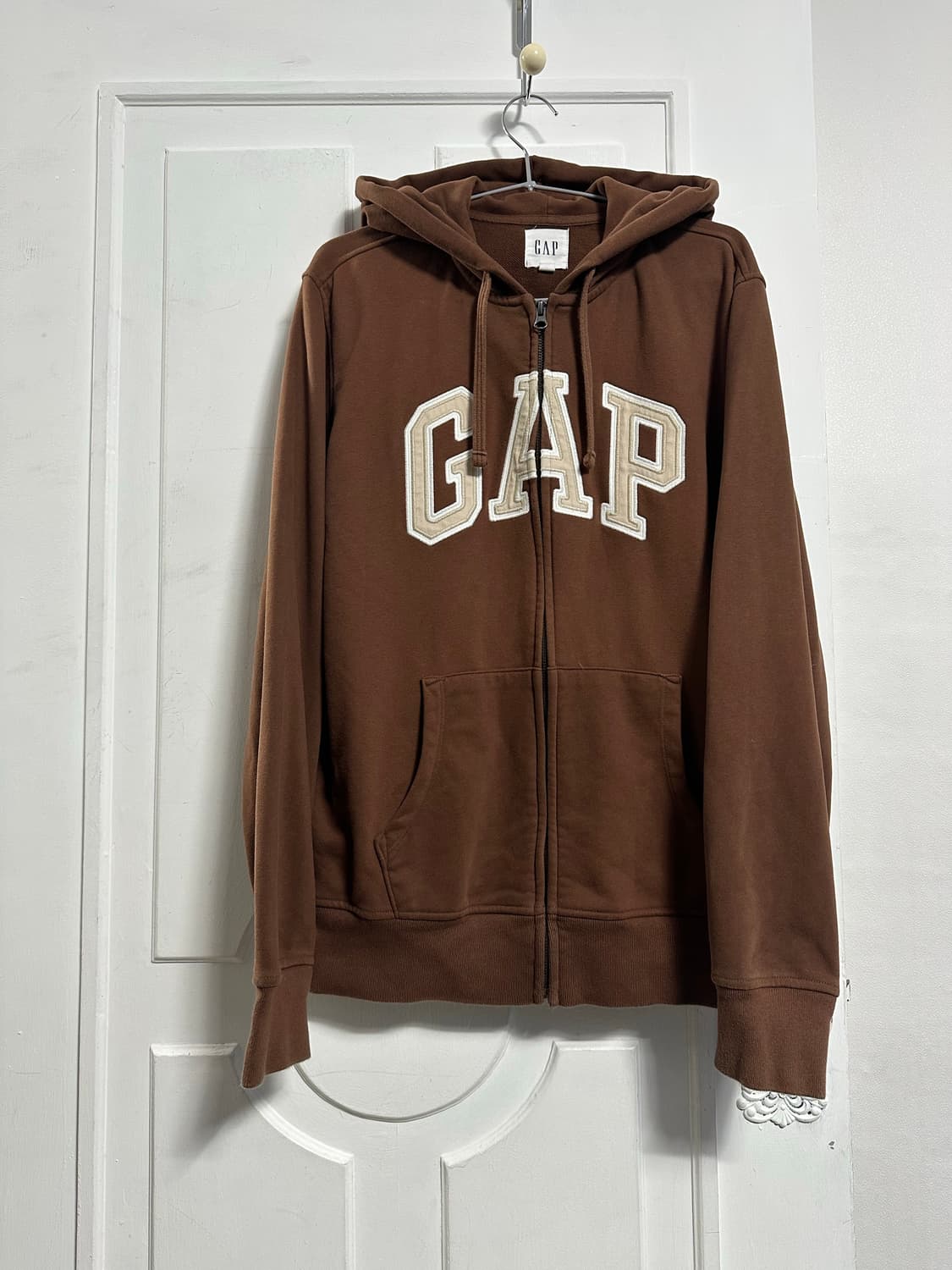 갭 로고 후드집업 상품이미지1
