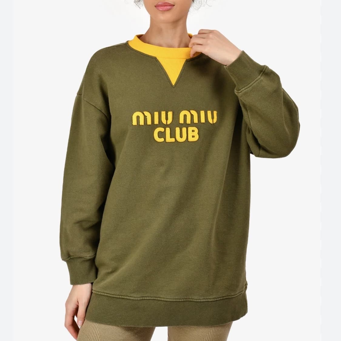 [S+급/XL] 미우미우 클럽 로고 크루넥 맨투맨 카키 상품이미지7