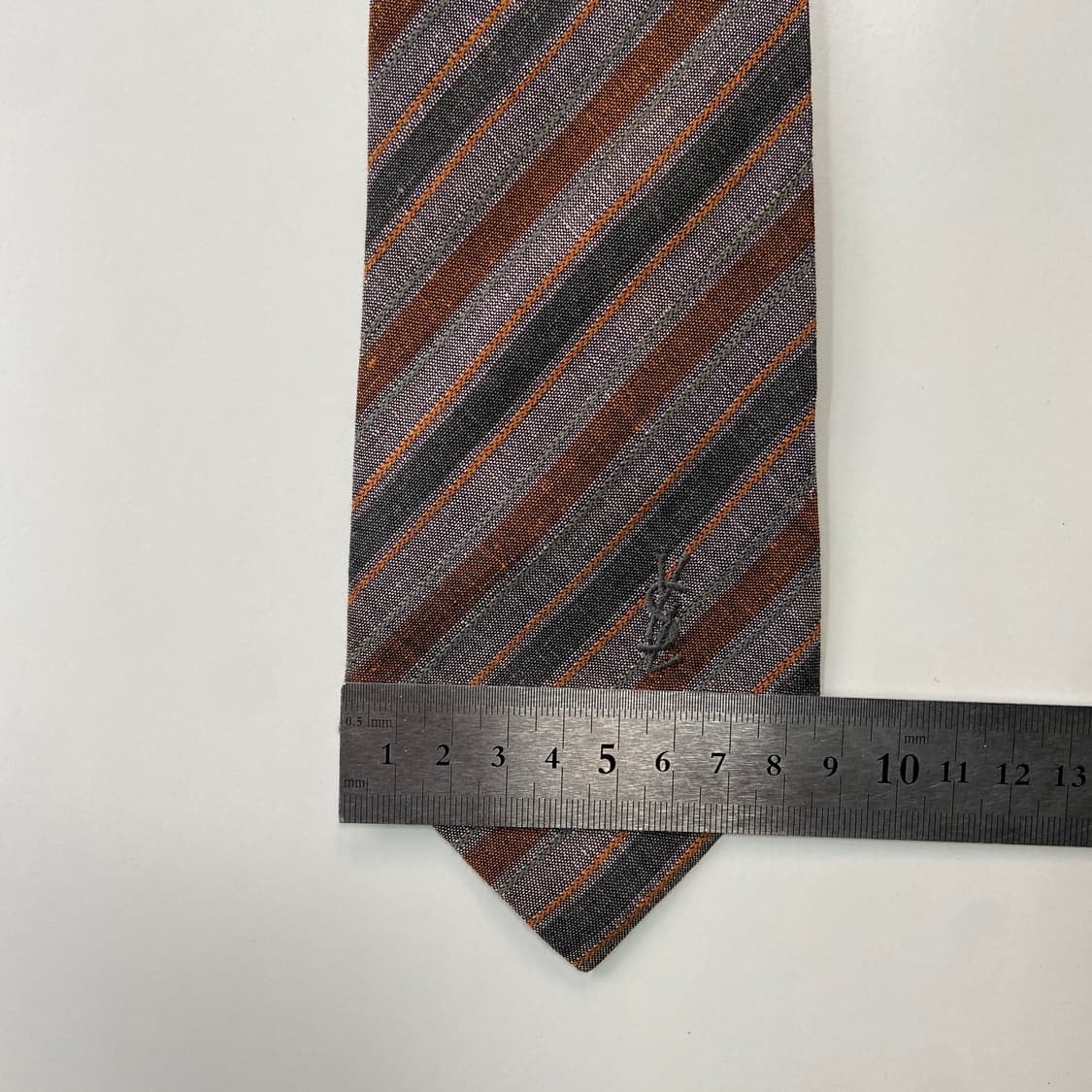 입생로랑(YSL) 심플로고 명품 정품 넥타이 8.6cm 상품이미지8