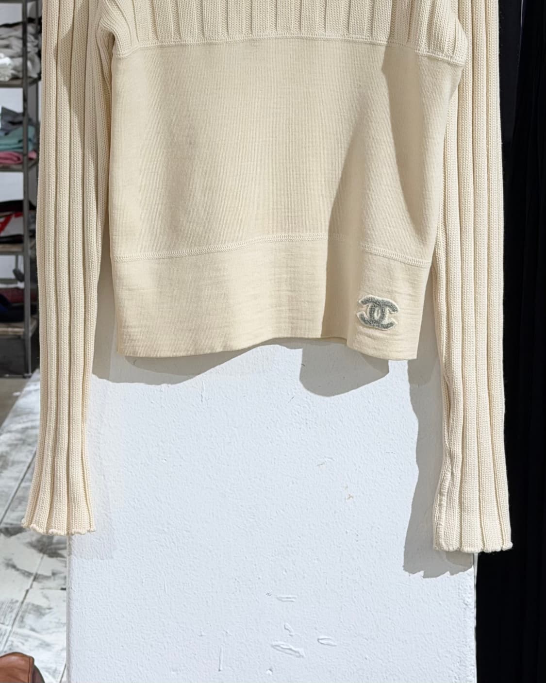 샤넬 아이보리 울 롤넥 립니트 스웨터 상품이미지5