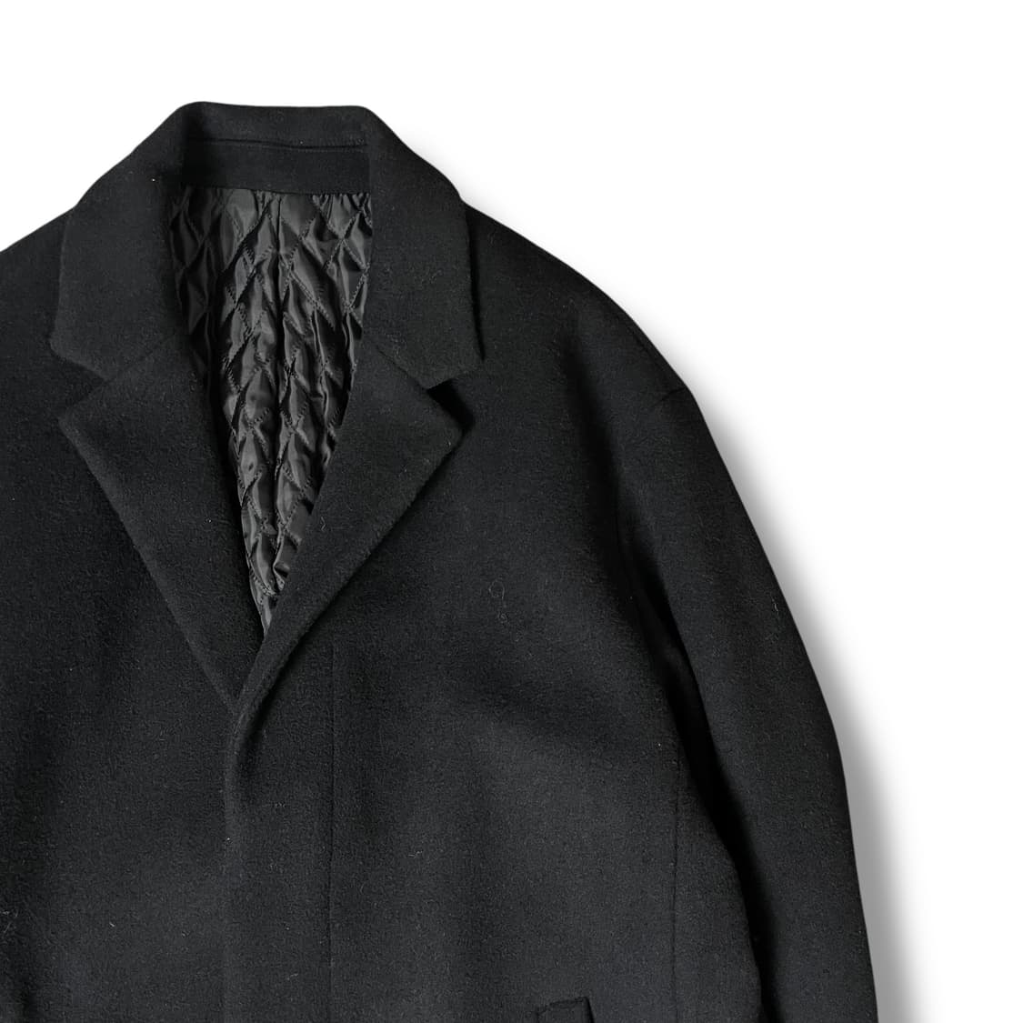 앤듀 세미오버핏 혼방 누빔 블랙 롱코트 100 상품이미지3