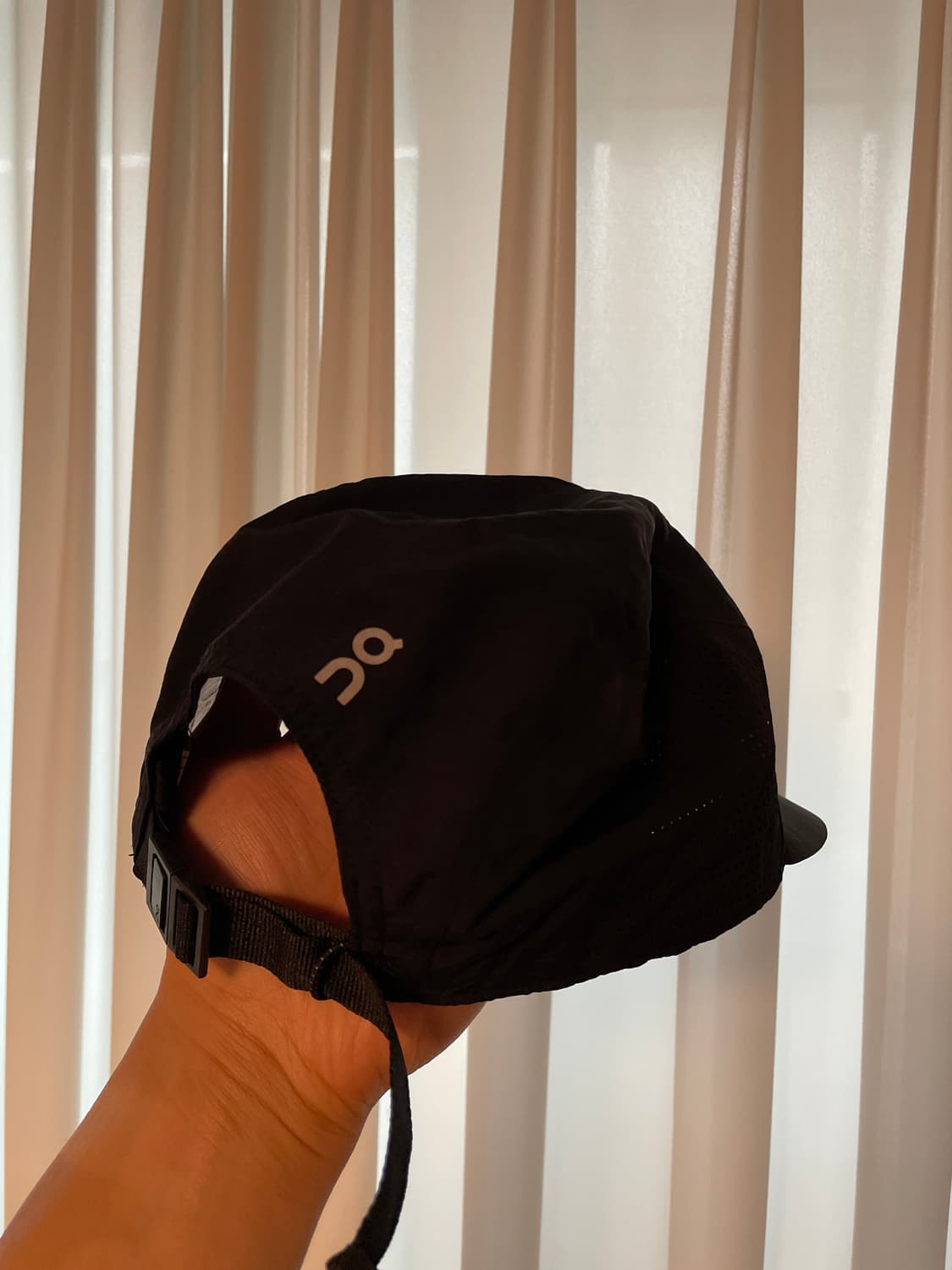 온러닝 퍼포먼스 캡 블랙 상품이미지2
