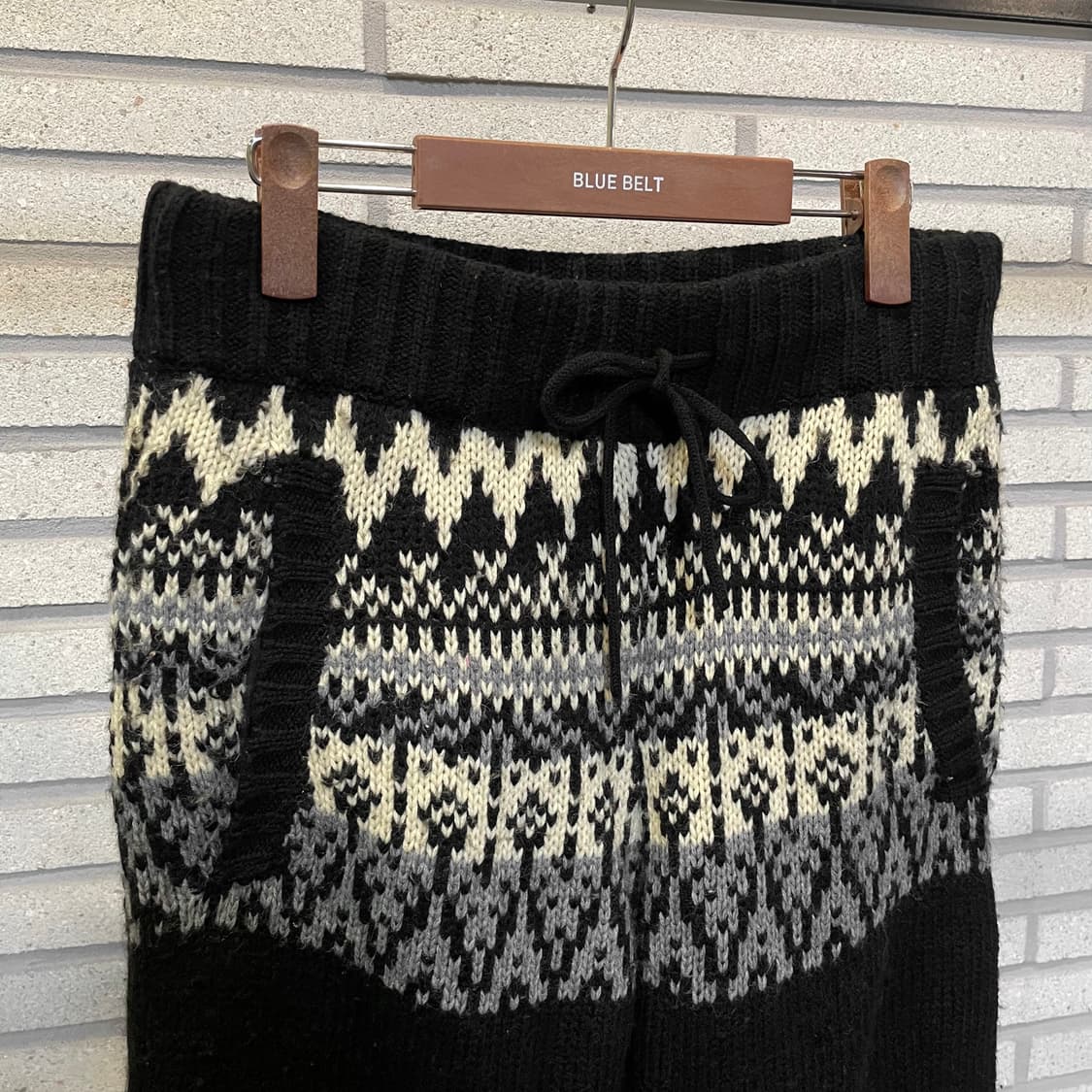 JPN VINTAGE 니트 반바지 노르딕 패턴 스트링 디테일 블랙 상품이미지4