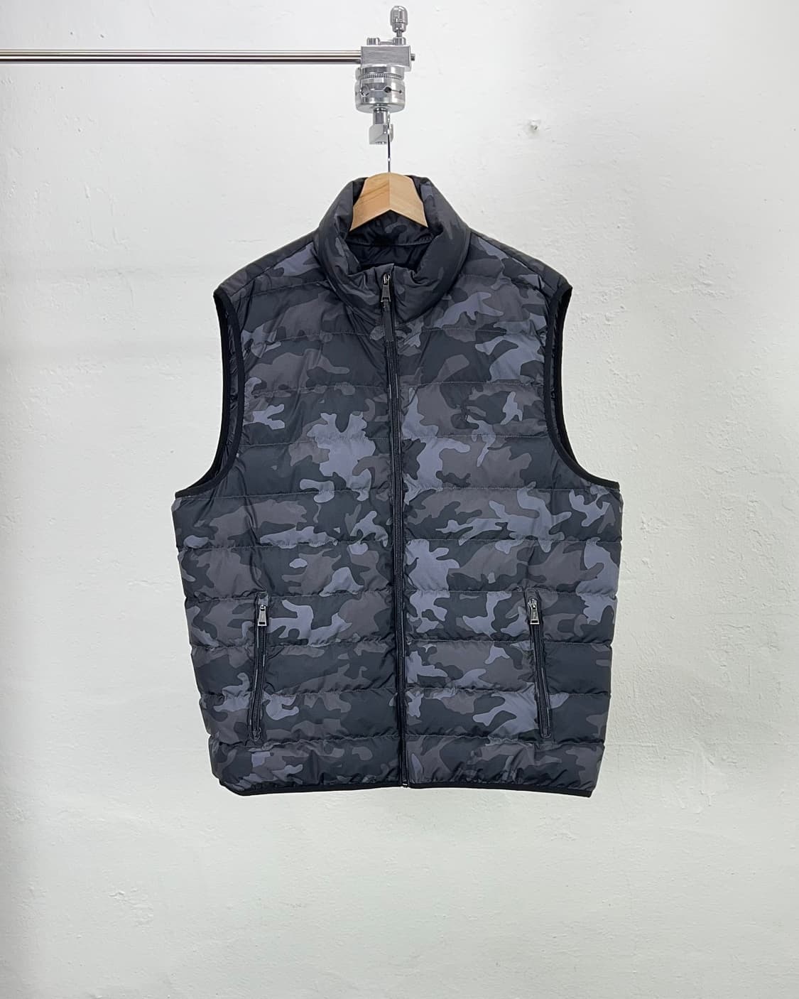 폴로 랄프로렌 카모 플라쥬 패커블 다운 패딩 베스트 상품이미지1