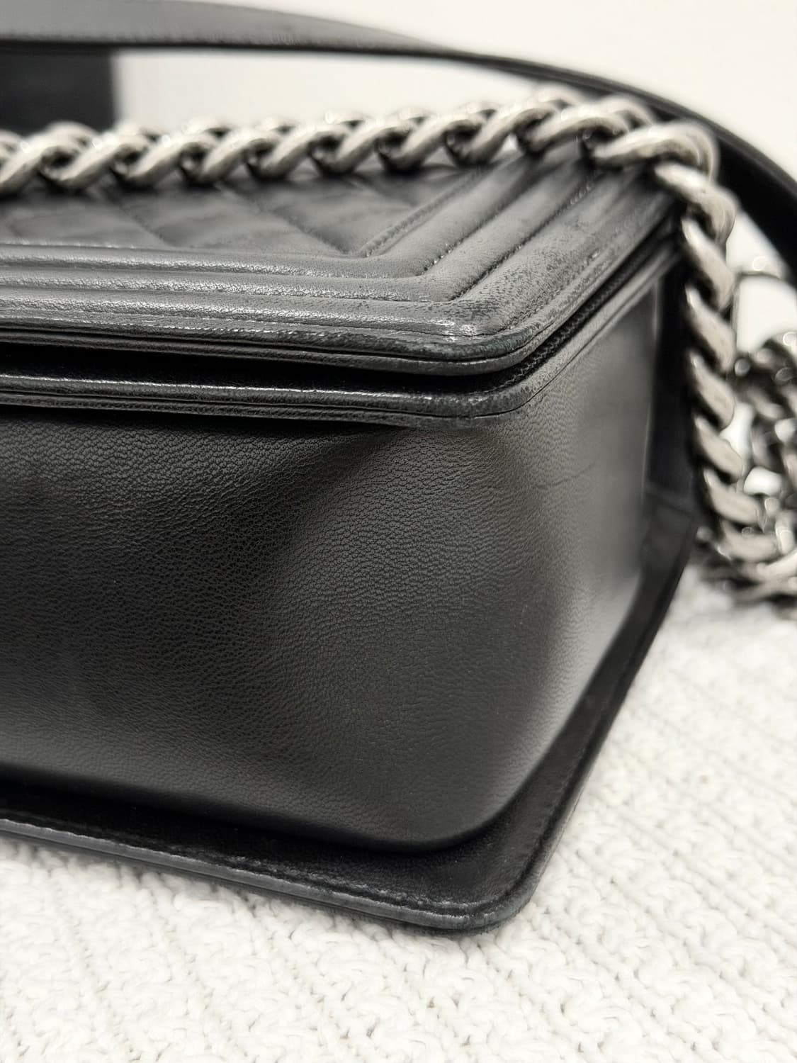 샤넬 보이백 라지 (뉴미듐) 블랙 은장 풀박스 19번대 상품이미지7