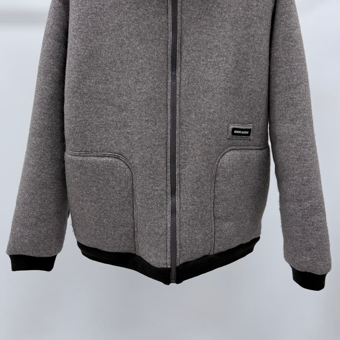 [S+급/42] 25FW 미우미우 시어링 코튼 플리스 블루종 자켓 상품이미지5