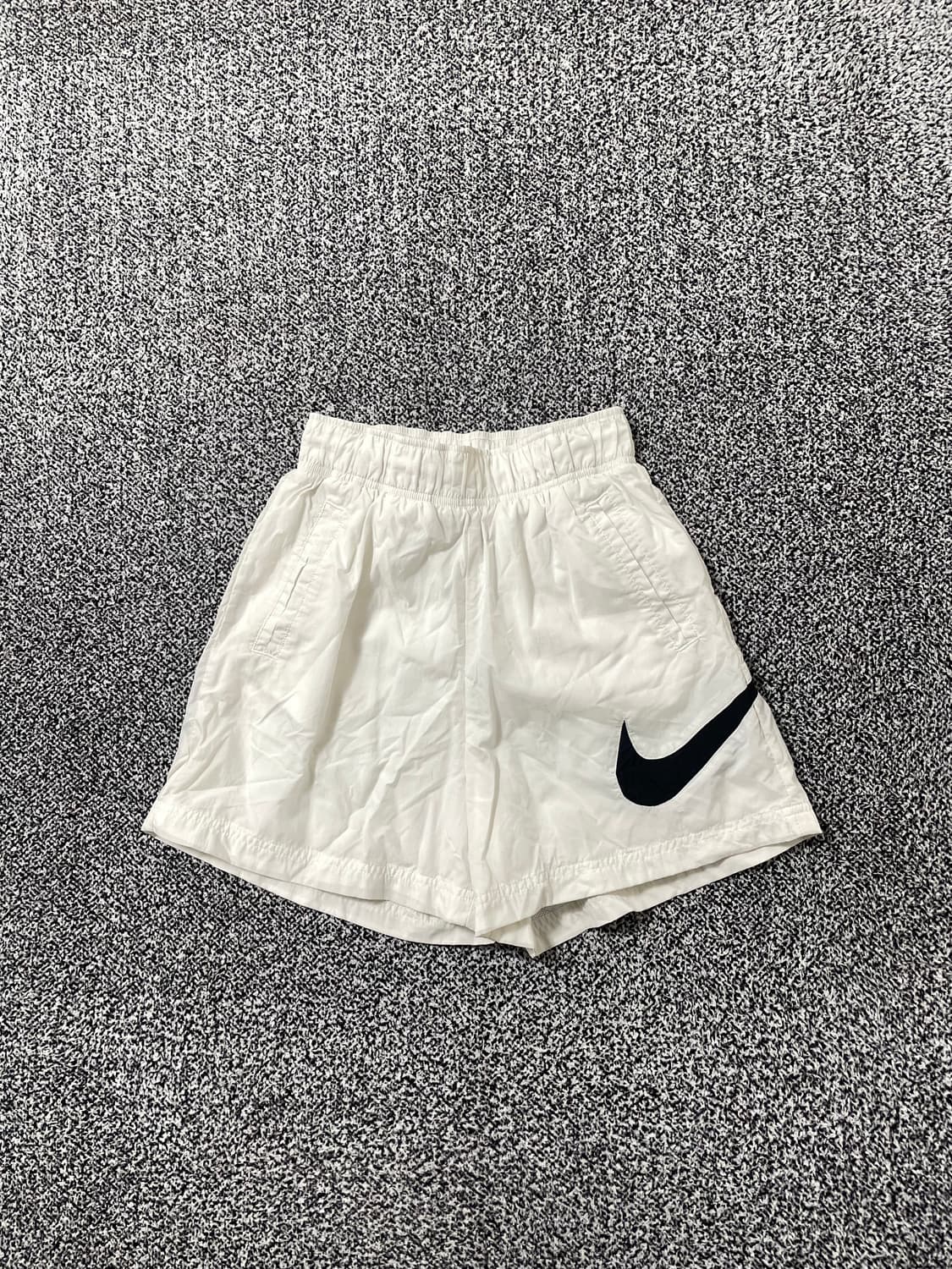 빈티지9. 나이키 nsw 에센셜 빅스우시 안감 메쉬 우븐 숏팬츠 반바지 상품이미지1