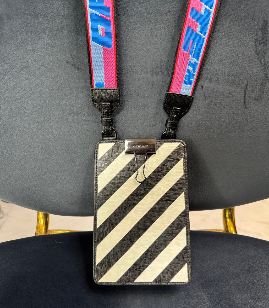 오프화이트 스트라이프 카드지갑 크로스백 상품이미지5