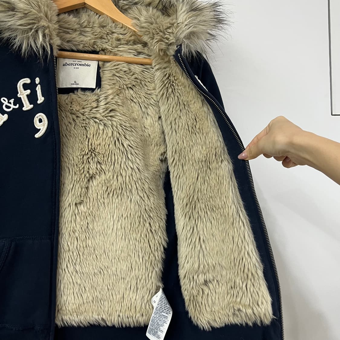 아베크롬비 울프죠 자수로고 네이비 후드집업 상품이미지6