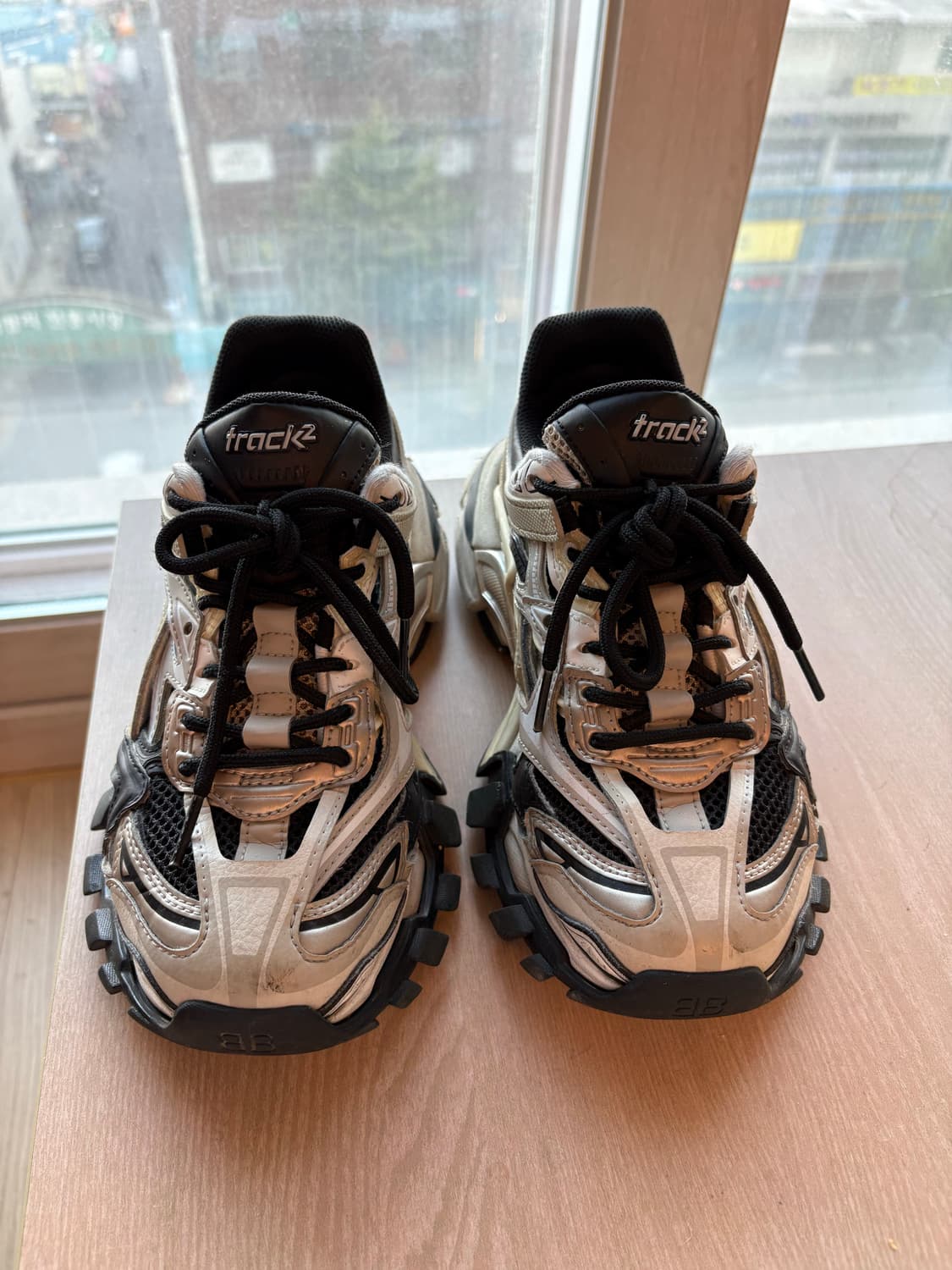 발렌시아가 트랙2 스니커즈 아이보리/블랙 (230-235mm) 상품이미지5