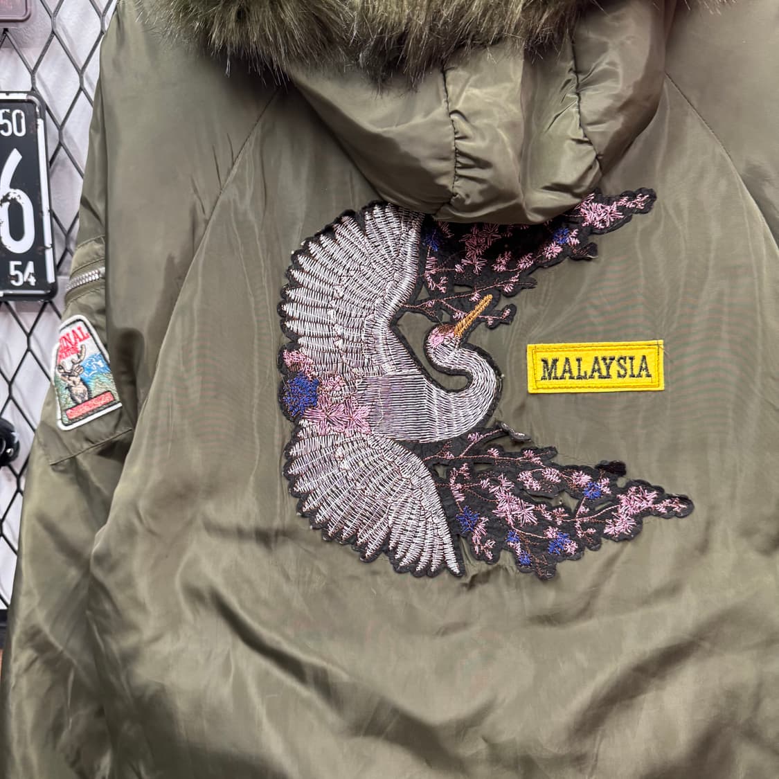 90s JPN VINTAGE 오리지널 자수 패치 후드 퍼 파카 카키 상품이미지6