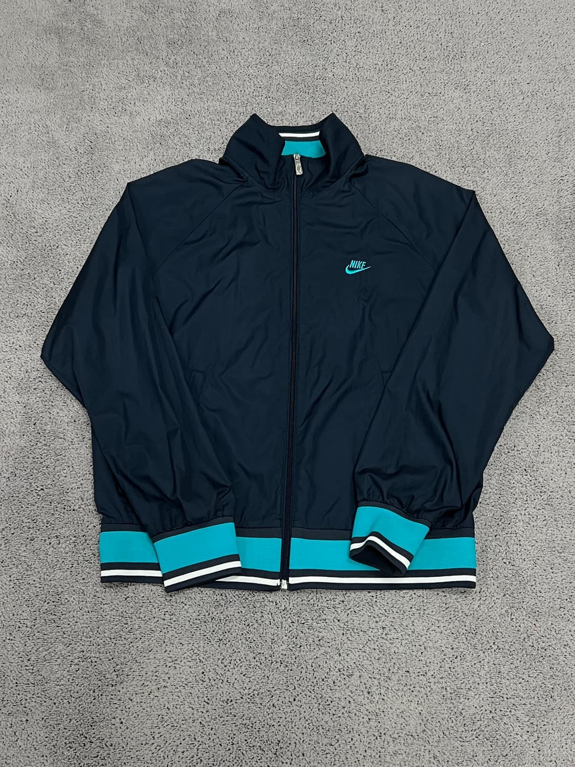 (L) 나이키 올드스쿨 퓨추라 민트 바람막이 상품이미지1