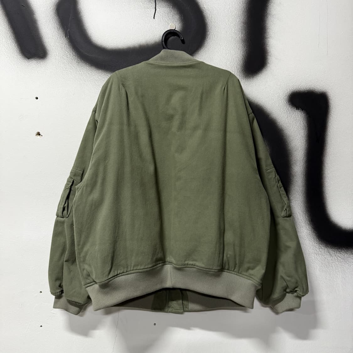 파프롬왓 파아카이브 몰스킨 봄버 자켓 카키 상품이미지3