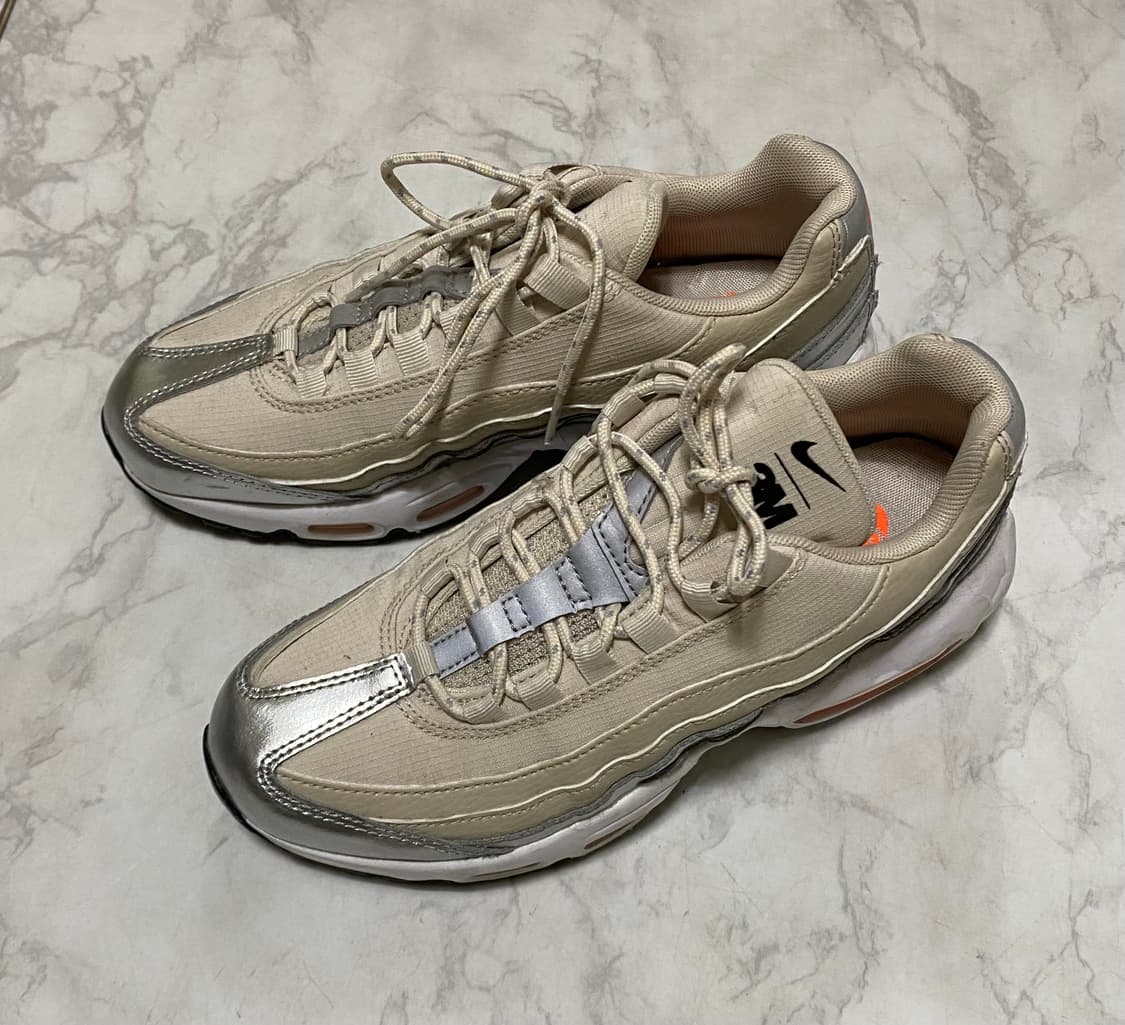 나이키 에어맥스95 여성 240 사이즈 상품이미지2