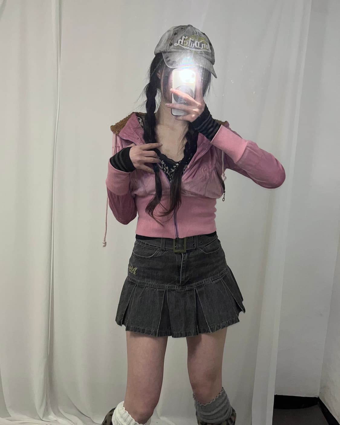 Y2K 핑크 벨루어 양털 크롭 후드집업 상품이미지3