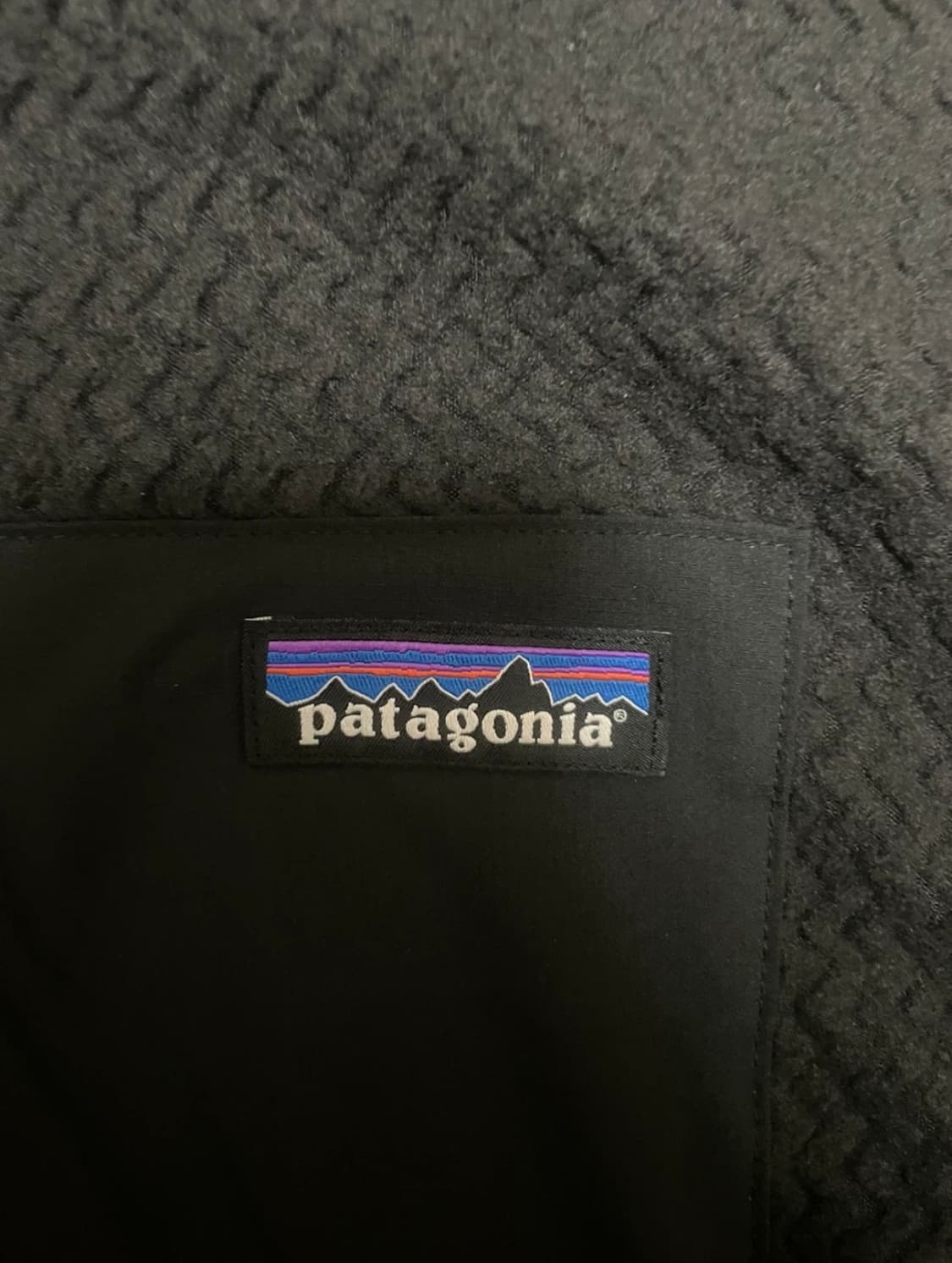 파타고니아 R1 에어 풀집 후디 블랙 L 새제품 상품이미지3