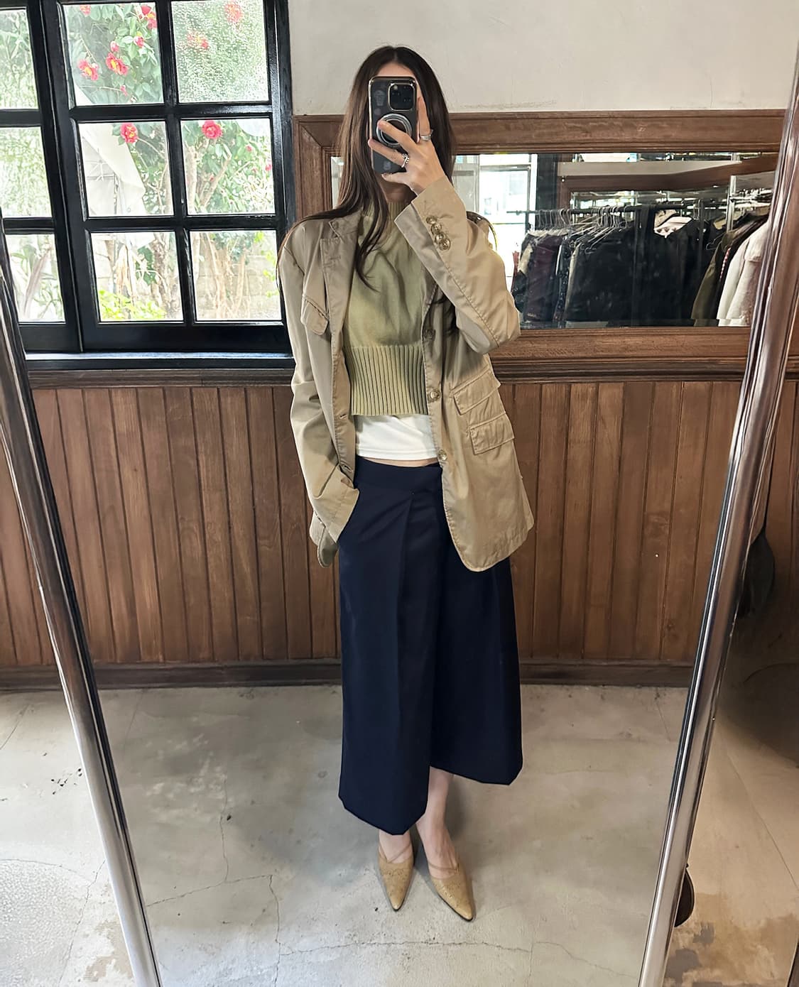 AURALEE back button knit vest 상품이미지4