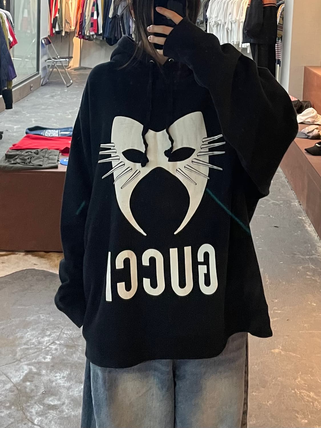 구찌 블랙 매니페스토 오버핏 후드티 H2419 상품이미지1