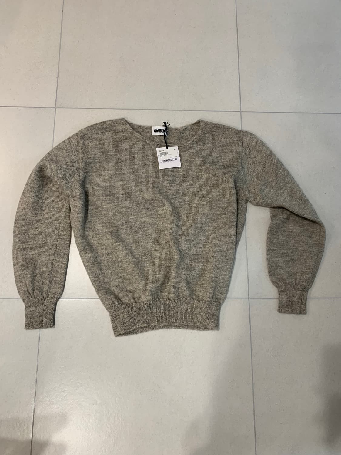 마리아노 트위스트 울 데미지 니트 상품이미지1