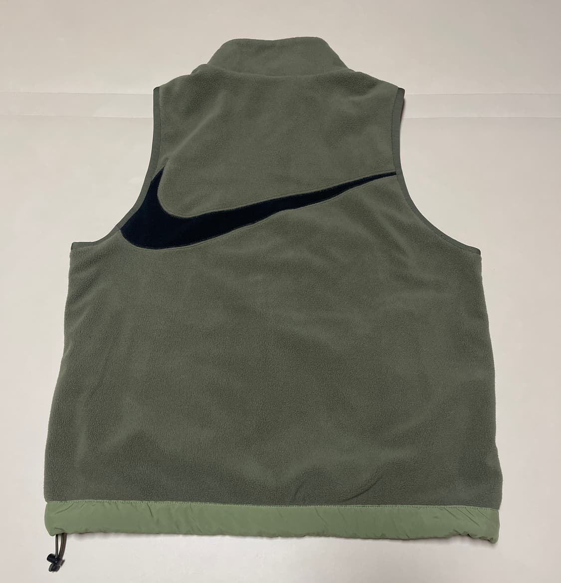 나이키 클럽 플리스+ 윈터라이즈드 베스트 올리브  상품이미지2