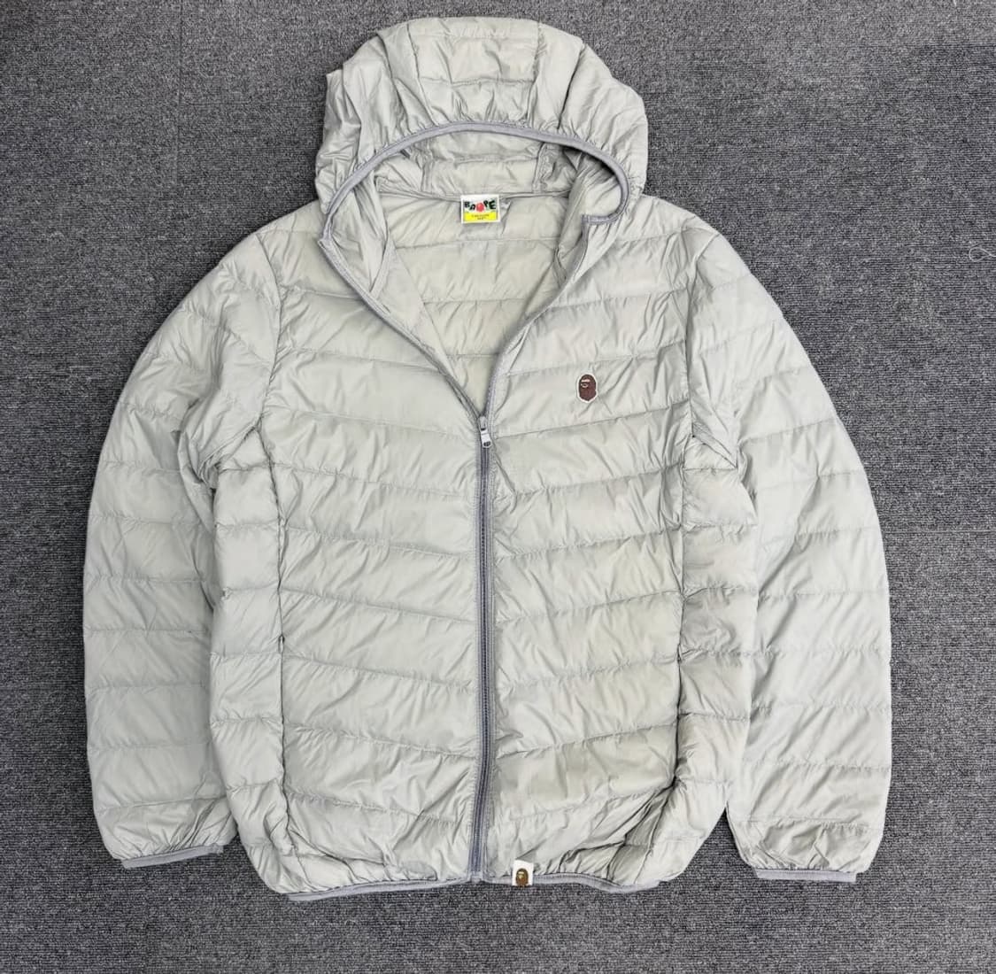 베이프 그레이 경량패딩 상품이미지1