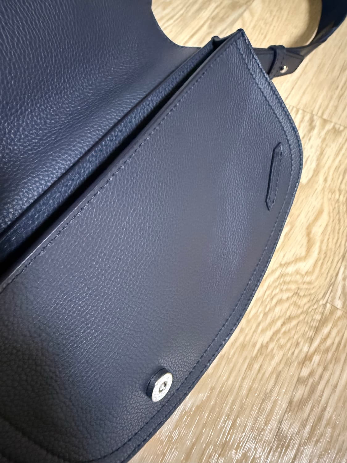 디올 남성 새들백 (네이비) 상품이미지5