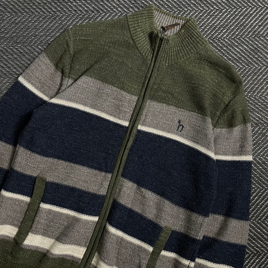 헤지스 자수로고 컬러블럭 스트라이프 니트 집업o 4615 상품이미지4