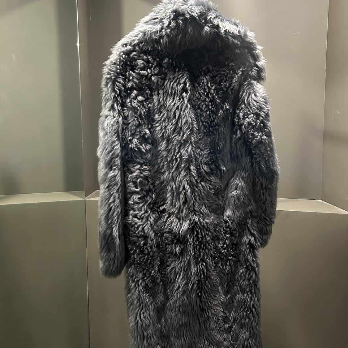 톰포드 시어링 퍼 무스탕 코트 상품이미지4