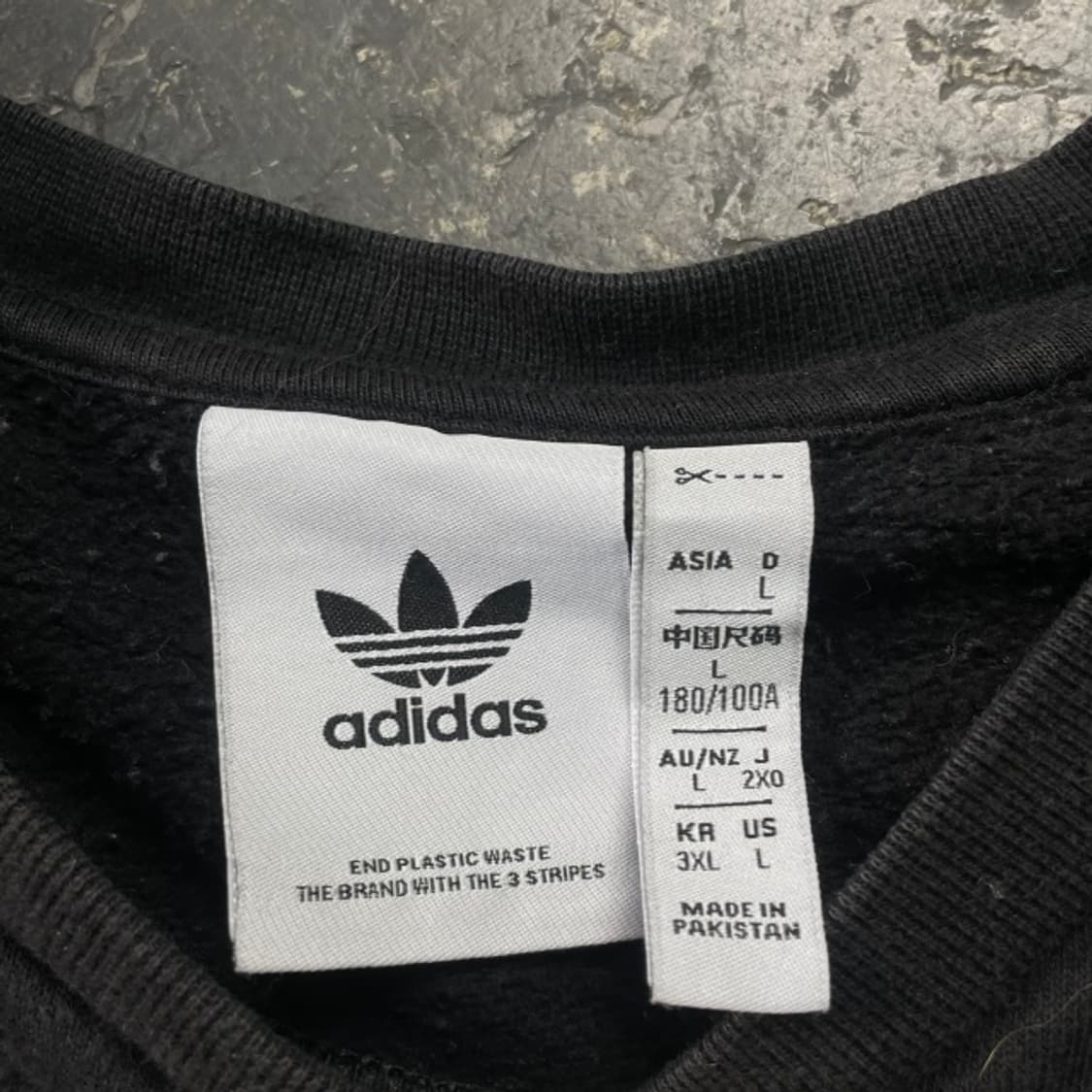 105 아디다스 맨투맨  상품이미지3