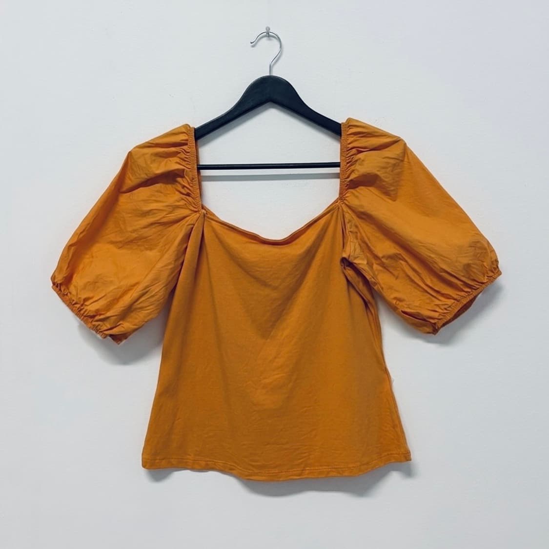 H&M 스퀘어넥 퍼프티 상품이미지1