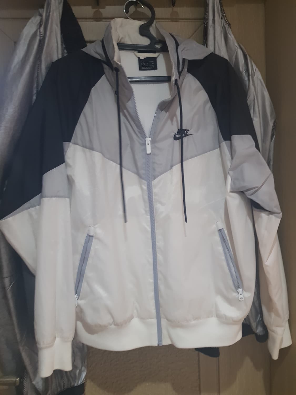 나이키 윈드러너 2종류 상품이미지1