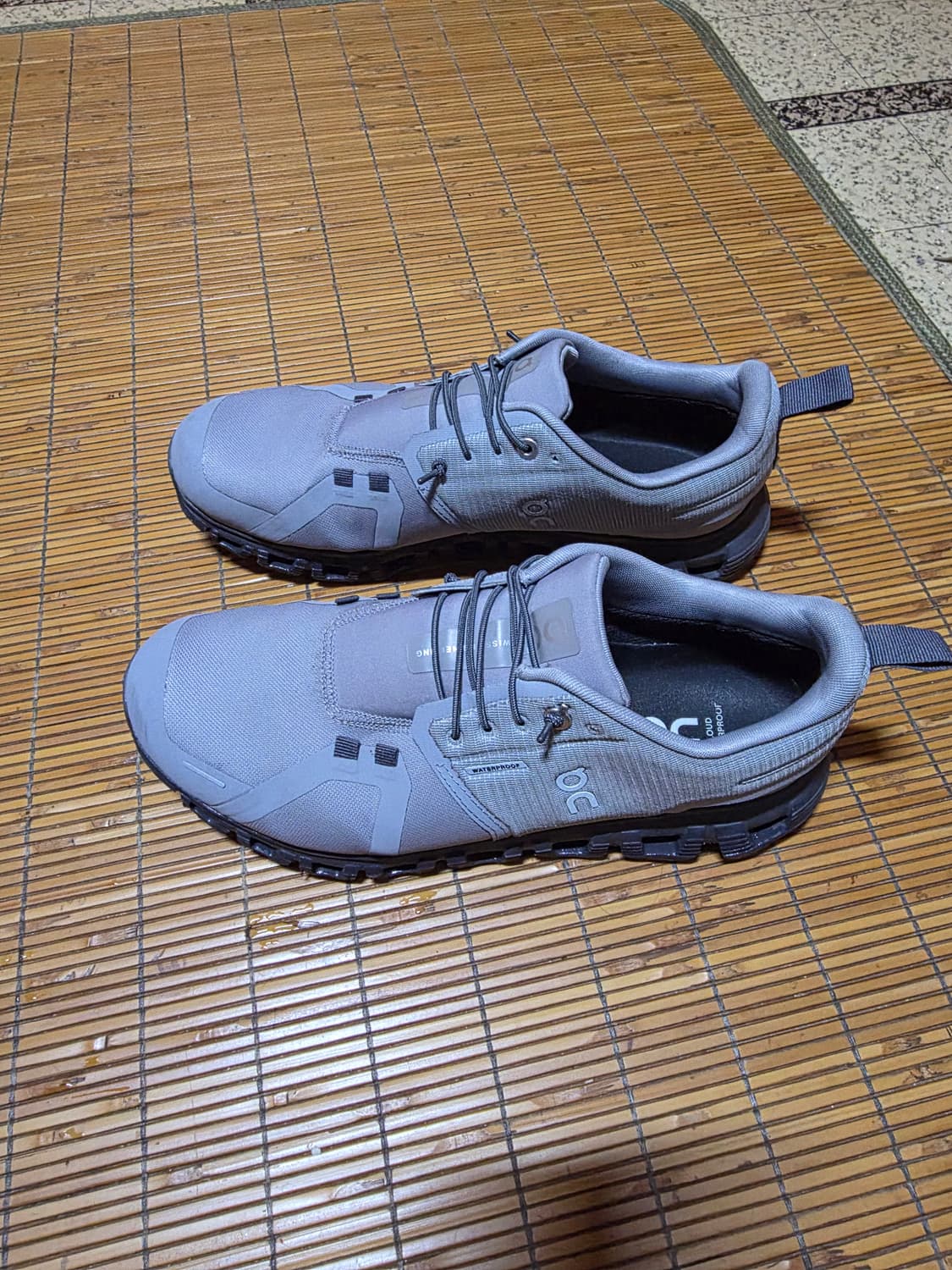 (방수 기능)온러닝 클라우드6 워터프루프 260 상품이미지9