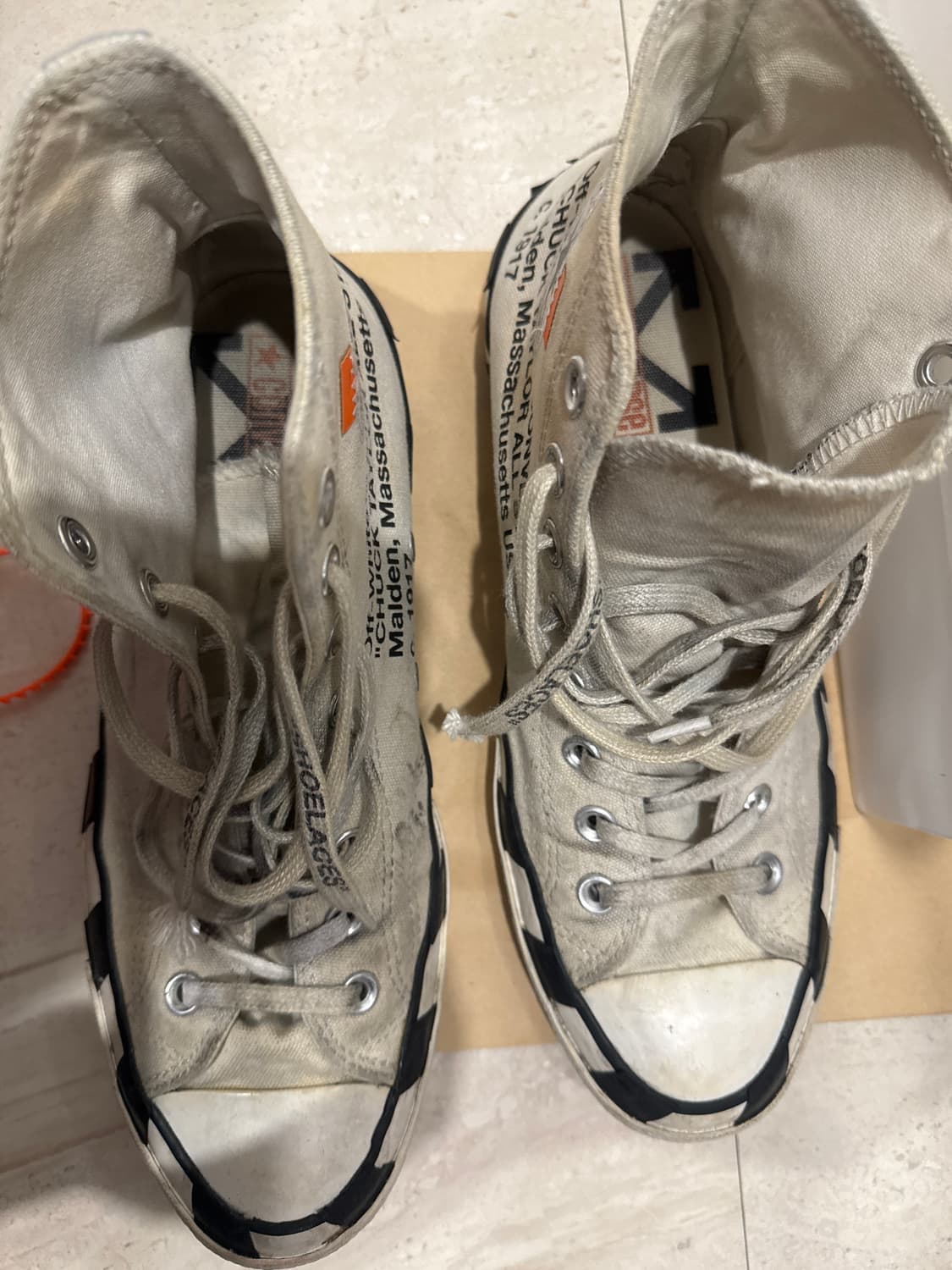 오프화이트 컨버스 270 상품이미지5